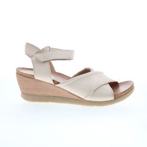 Miz Mooz Womens Sofie Beige Shoes (NWT)